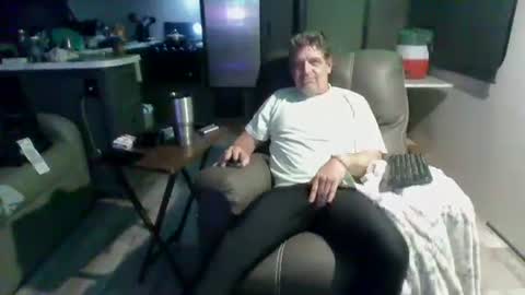 latniter online show from 02/17/25, 09:24