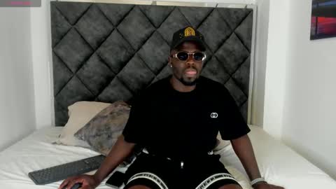 LEANDRO online show from 09/15/25, 02:55