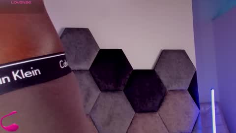 LEANDRO online show from 02/12/26, 04:07