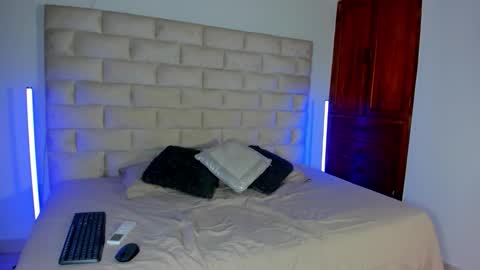 LEANDRO online show from 03/16/26, 03:56