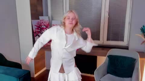 Kate online show from 05/10/26, 07:19