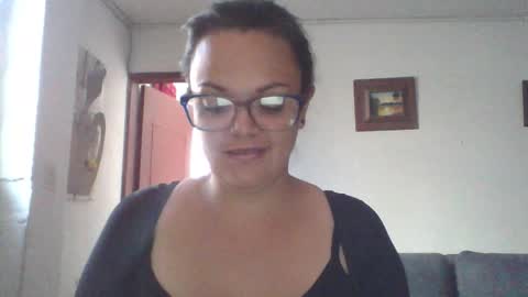 Laura online show from 02/11/26, 01:38