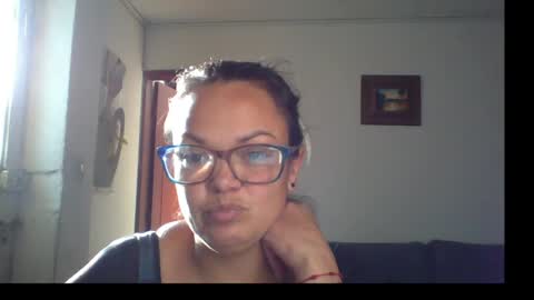 Laura online show from 04/28/26, 09:53