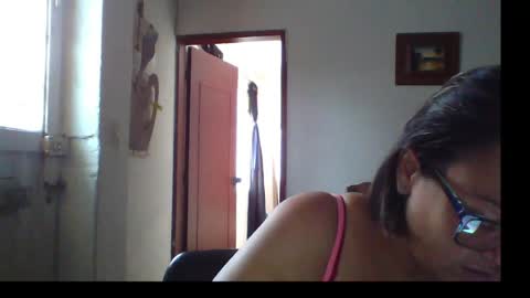 Laura online show from 06/03/26, 02:44