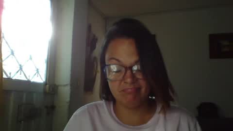 Laura online show from 06/04/26, 09:43