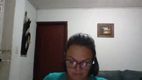 Laura online show from 06/08/26, 01:28