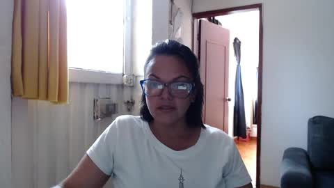 Laura online show from 06/22/26, 06:16
