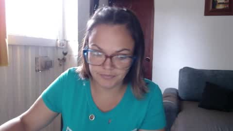 Laura online show from 07/16/26, 04:02