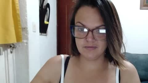 Laura online show from 07/19/26, 01:59