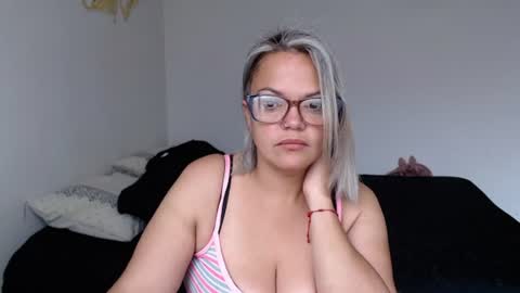 Laura online show from 07/26/26, 02:13