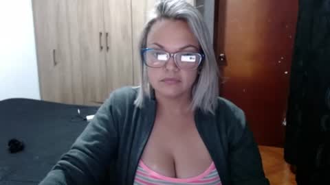 Laura online show from 07/27/26, 02:51
