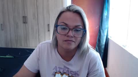 Laura online show from 07/29/26, 02:48