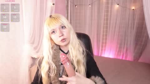 laukyubey1 online show from 01/14/26, 08:58