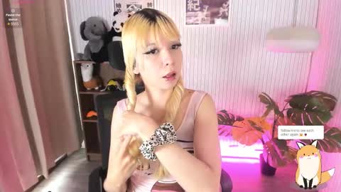 laukyubey1 online show from 02/24/26, 08:40