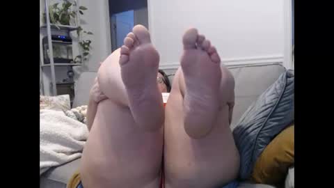 LauLauMa online show from 02/16/25, 02:43