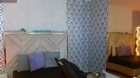 laulin_tay online show from 04/13/26, 03:01