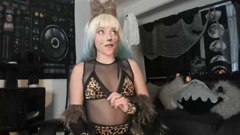 Laura Switch Girl online show from 11/02/25, 05:10