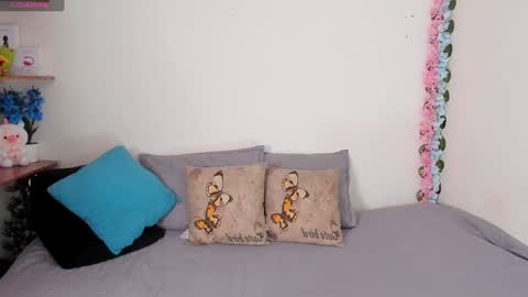 laura1__ online show from 01/20/25, 12:36