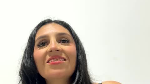 laura  online show from 05/03/26, 02:50