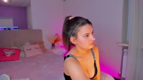 Laura online show from 02/10/25, 12:29