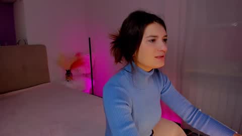 Laura online show from 02/20/25, 05:33