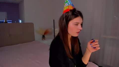 Laura online show from 03/01/25, 09:40