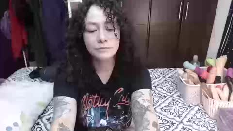  Wen  online show from 09/25/25, 04:43