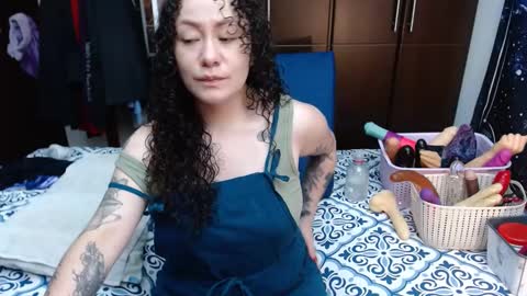  Wen  online show from 10/01/25, 05:19