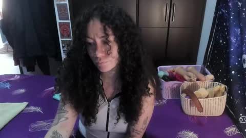  Wen  online show from 11/27/25, 04:09