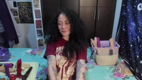  Wen  online show from 12/18/25, 06:36