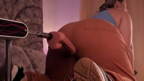 Laura Bassi online show from 02/23/26, 03:59