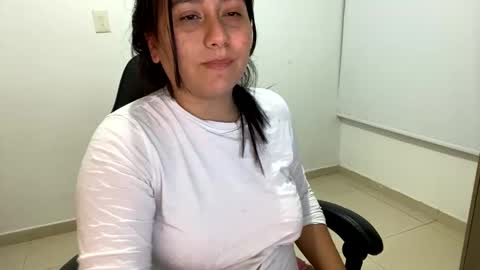 laura online show from 10/21/25, 11:05