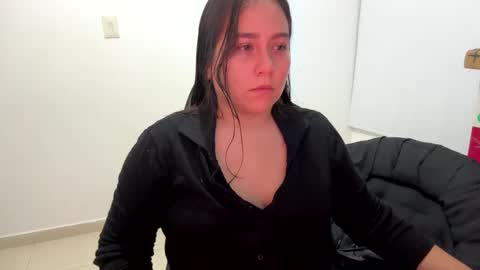 laura online show from 11/23/25, 11:48