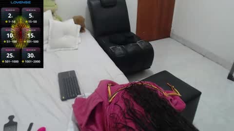 Snapshot of laura_foxx2379 chatting on 02/09/25, 02:06 laura_foxx2379 online show from 02/09/25, 02:06