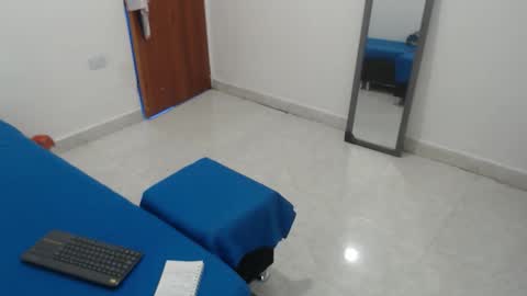 Snapshot of laura_foxx2379 chatting on 01/08/26, 09:50 laura_foxx2379 online show from 01/08/26, 09:50