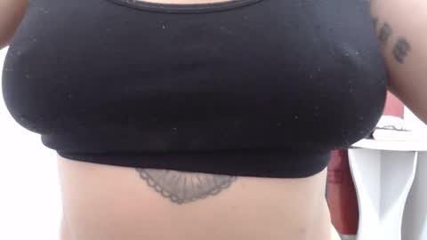  Laura  online show from 09/23/25, 01:36