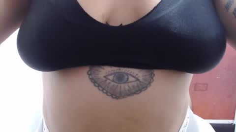  Laura  online show from 12/22/25, 03:14