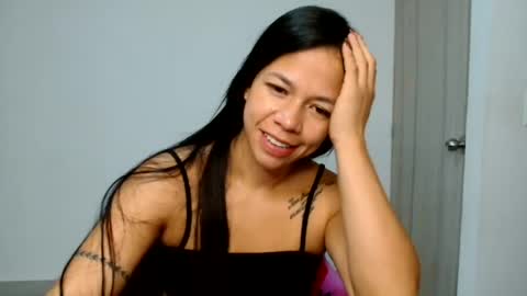 Snapshot of laura_macias chatting on 08/01/26, 09:19 lau online show from 08/01/26, 09:19
