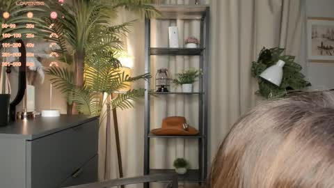 Samantha online show from 11/22/25, 03:11