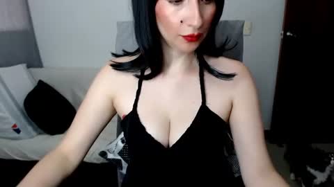 Snapshot of laura_pervert_ chatting on 07/07/26, 10:03 Laura online show from 07/07/26, 10:03