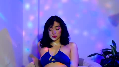 laura_pink01 online show from 02/11/25, 02:57