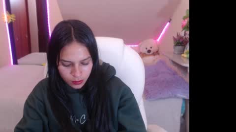 Laura Pink    online show from 12/24/24, 09:22