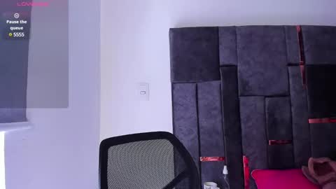 Laura Rose online show from 01/31/25, 04:38