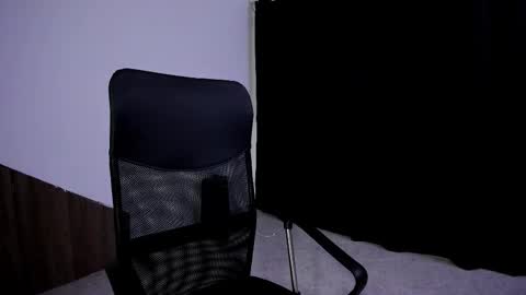 Laura Rose online show from 09/11/25, 03:06