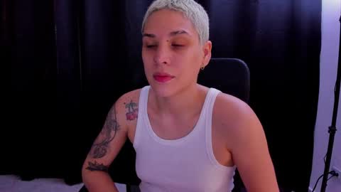 Laura Rose online show from 09/16/25, 01:12