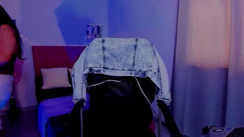 Laura Rose online show from 10/02/25, 06:59