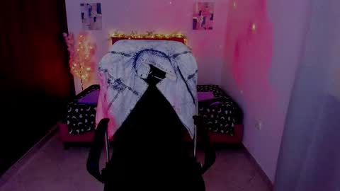 Laura Rose online show from 10/06/25, 11:18