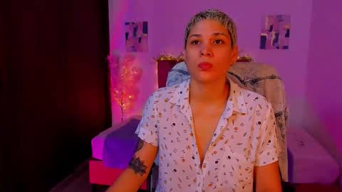 Laura Rose online show from 10/13/25, 06:19