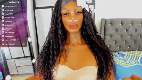 Snapshot of laura_sexo11 chatting on 10/24/25, 08:05 laura_sexo11 online show from 10/24/25, 08:05