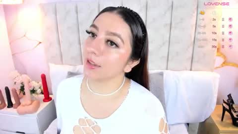 Laura Smith online show from 12/13/25, 11:10